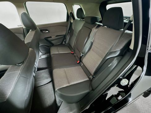 Used 2023 Nissan Rogue SV FWD image 26