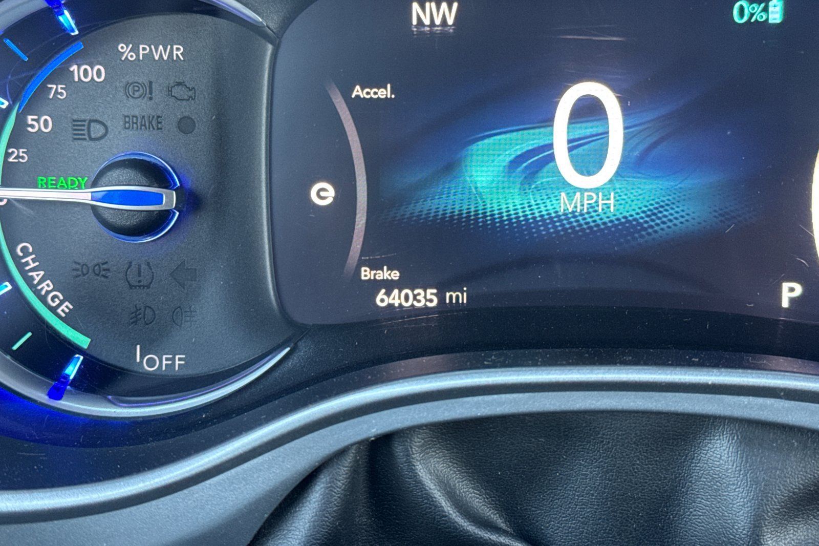 Used 2018 Chrysler Pacifica Touring-L FWD image 3