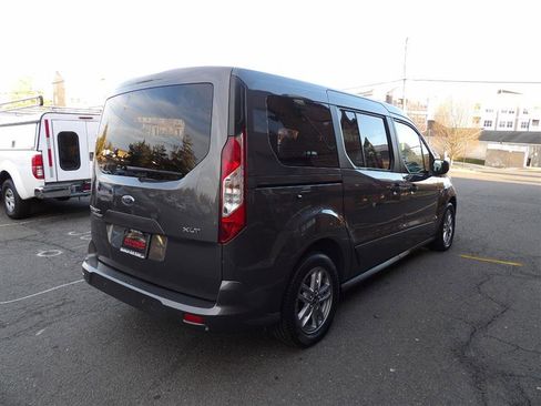 Used 2022 Ford Transit Connect XLT image 5