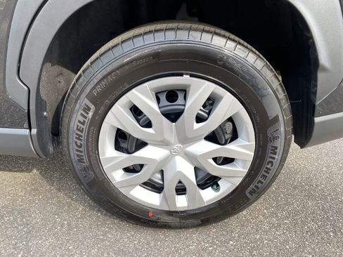 Certified 2026 Toyota Corolla Cross L AWD/4WD image 12