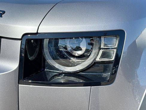 Used 2020 Land Rover Defender 110 HSE image 9