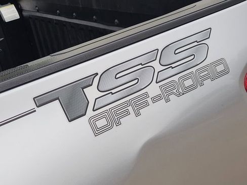 Used 2022 Toyota Tacoma SR w/ SR Convenience Package RWD image 7