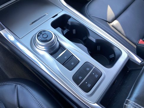 Used 2023 Ford Explorer XLT w/ Equipment Group 202A image 25