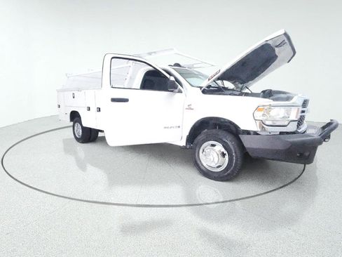 Used 2022 RAM 3500 Tradesman image 16
