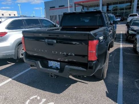 Used 2024 Toyota Tacoma TRD Sport AWD/4WD image 3