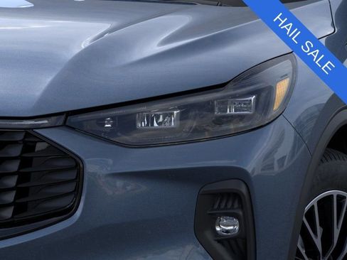 New 2026 Ford Escape SE w/ PHEV Premium Package FWD image 18