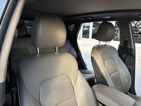 Used 2019 Hyundai Tucson Ultimate w/ Cargo Package image 46