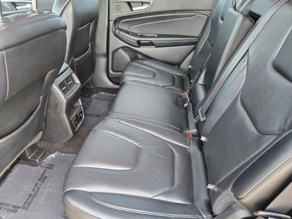 Used 2019 Ford Edge Titanium AWD/4WD image 11