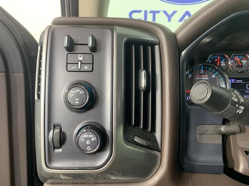 Used 2018 Chevrolet Silverado 1500 LT w/ All Star Edition image 16