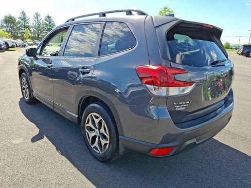 Certified 2023 Subaru Forester Premium AWD/4WD image 5