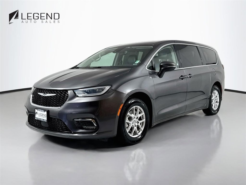 Used 2023 Chrysler Pacifica Touring-L FWD 360° Tour