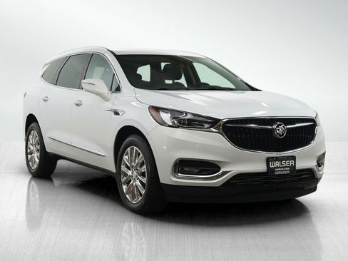 Used 2018 Buick Enclave Essence w/ Trailering Package AWD/4WD image 7