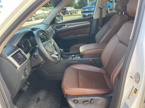 Used 2022 Volkswagen Atlas SEL AWD/4WD image 14