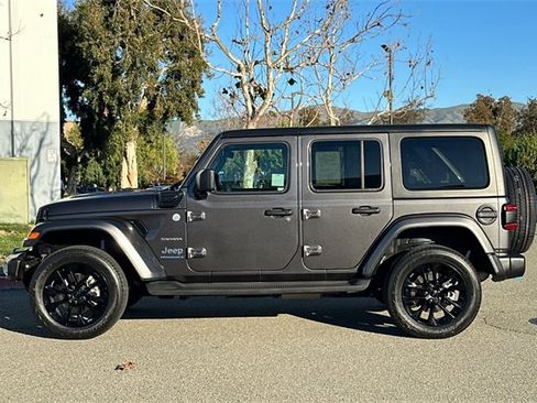 Used 2023 Jeep Wrangler Unlimited Sahara w/ Cold Weather Group image 7