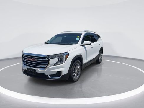 Used 2024 GMC Terrain SLT AWD/4WD image 4