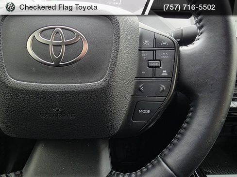 Used 2023 Toyota Prius LE image 14