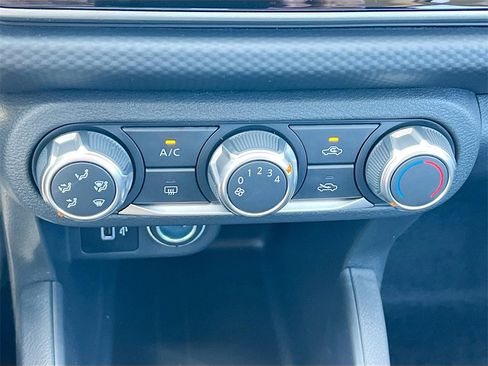 New 2025 Nissan Kicks Play S image 15