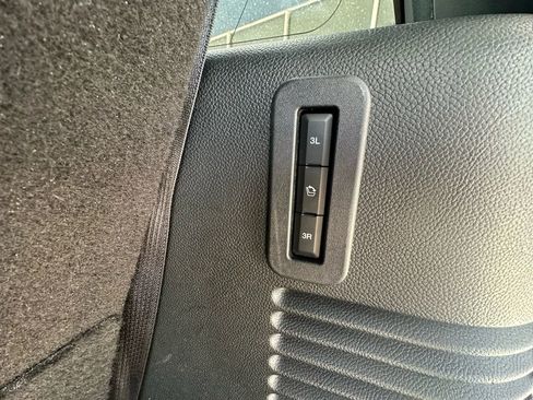 Used 2016 Lincoln Navigator Reserve image 19