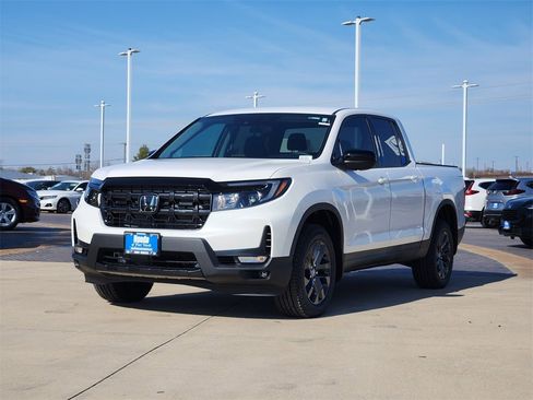 New 2026 Honda Ridgeline Sport image 2
