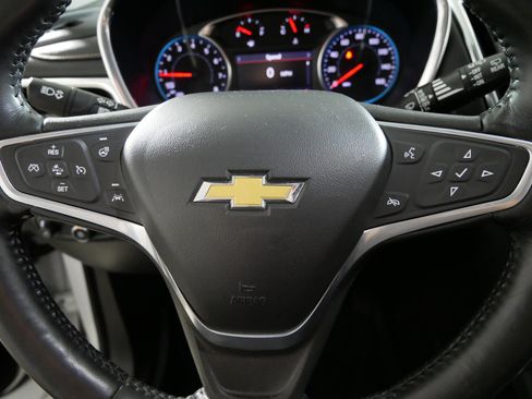 Used 2022 Chevrolet Equinox Premier image 25