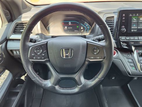 Used 2023 Honda Odyssey Sport image 17