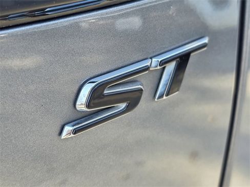 Used 2022 Buick Envision Essence w/ Technology Package I image 8