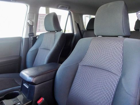 Certified 2022 Toyota 4Runner TRD Off-Road image 27