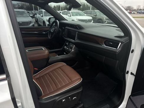 Used 2023 GMC Yukon Denali Ultimate image 30