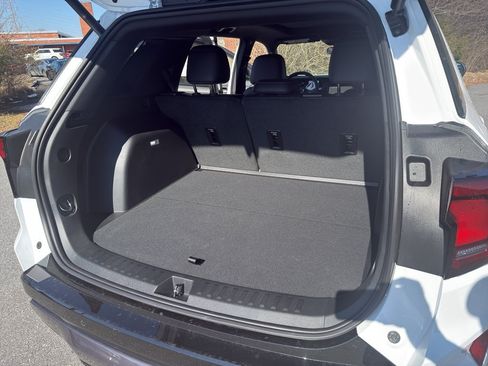 New 2026 GMC Terrain AT4 w/ Convenience Package III AWD/4WD image 21