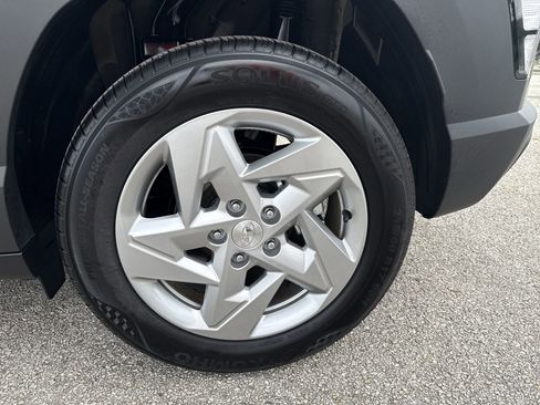 Used 2026 Hyundai Kona SE FWD image 18