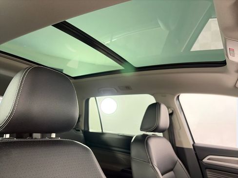 Used 2022 Volkswagen Atlas SE image 33