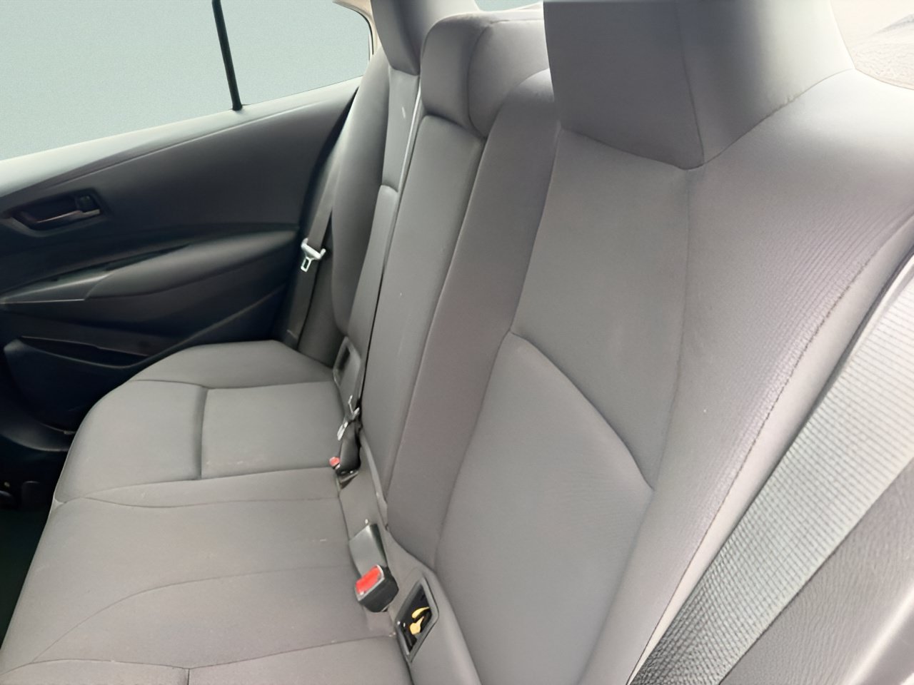 Used 2024 Toyota Corolla LE FWD image 15