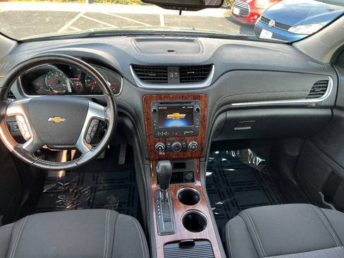 Used 2014 Chevrolet Traverse LT FWD image 32