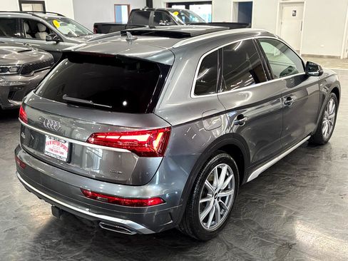 Used 2022 Audi Q5 e Prestige w/ Prestige Package image 13