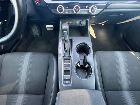 Used 2024 Honda Civic Sport image 3