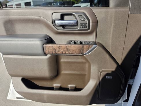 Used 2022 GMC Sierra 2500 Denali AWD/4WD image 19