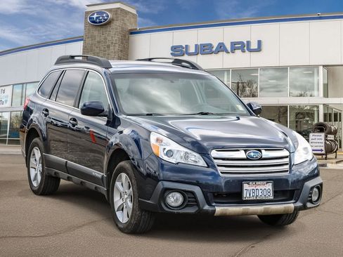 Used 2014 Subaru Outback 3.6R Limited image 5