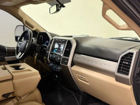 Used 2019 Ford F250 Lariat w/ Chrome Package AWD/4WD image 33