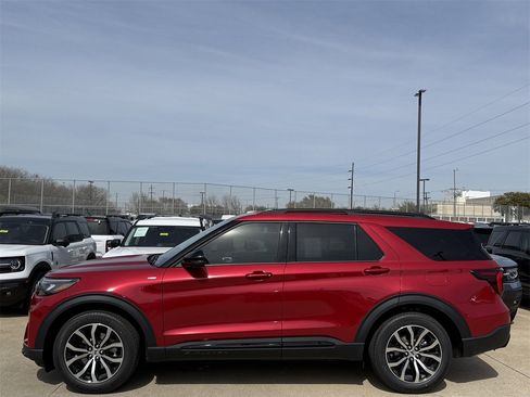 New 2026 Ford Explorer ST-Line image 26