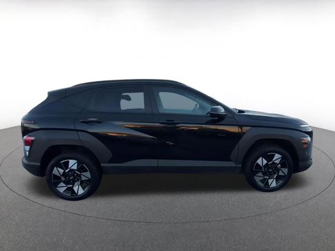 Used 2025 Hyundai Kona SEL image 16