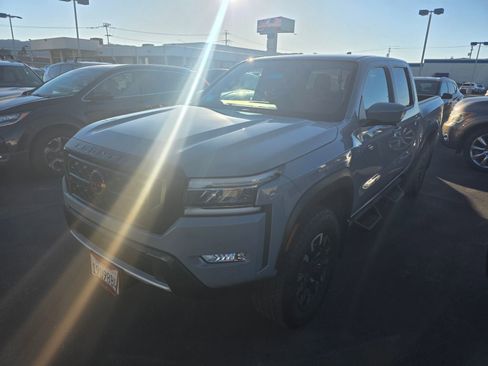 Used 2024 Nissan Frontier PRO-4X w/ Pro Convenience Package image 1