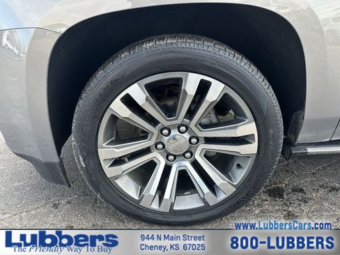 Used 2019 GMC Yukon XL Denali w/ Denali Ultimate Package image 10