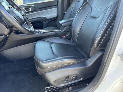 Certified 2022 Jeep Compass Latitude image 14