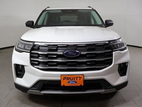 New 2026 Ford Explorer Active w/ Active Comfort Package image 2