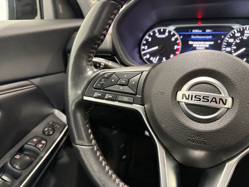 Used 2023 Nissan Sentra SR w/ Electronics Package image 37