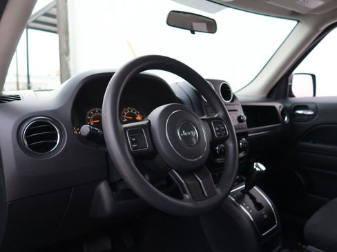 Used 2015 Jeep Patriot Sport w/ Power Value Group image 22