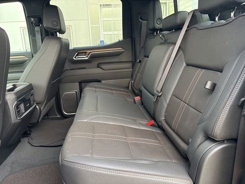 Used 2024 Chevrolet Silverado 1500 High Country image 18