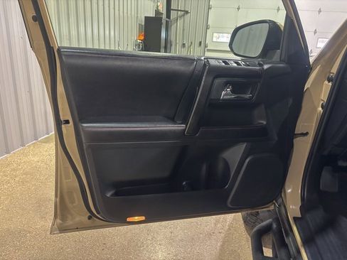 Used 2016 Toyota 4Runner TRD Pro image 15