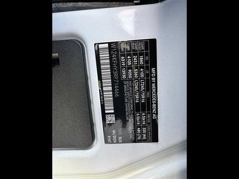 Used 2024 Mercedes-Benz Sprinter 2500 image 40