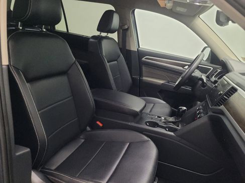 Used 2021 Volkswagen Atlas SE image 21
